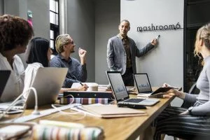 Marketing Intelligence na twardo i na miękko