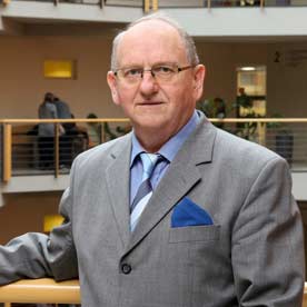 prof. dr hab. Wojciech Grzegorczyk prof. dr hab. Wojciech Grzegorczyk