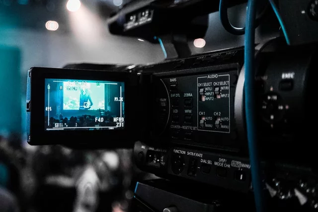 Użycie filmów w procesie pozyskiwania leadów